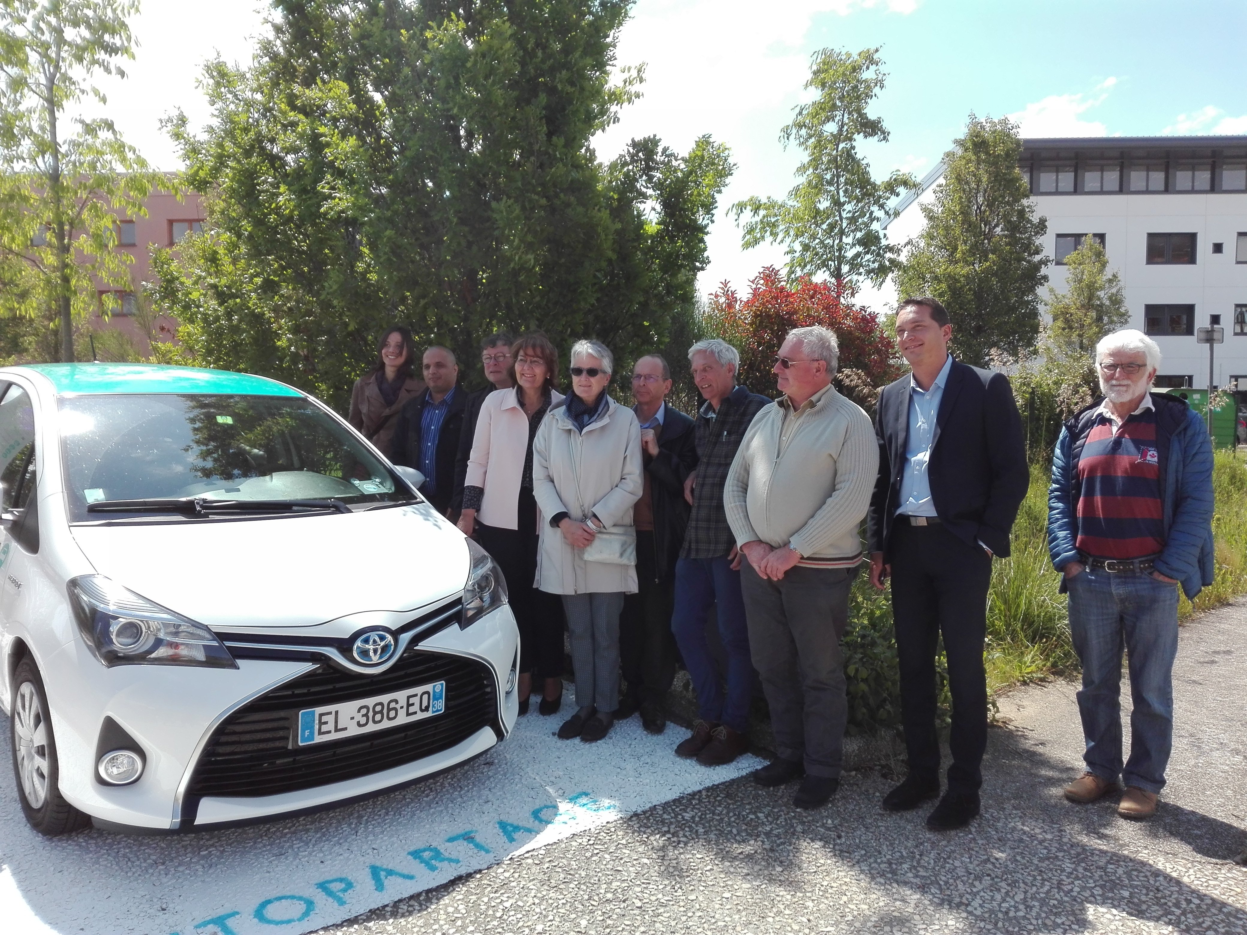 2 stations d'autopartage Citiz installées à Rovaltain, autour de la gare Valence TGV.