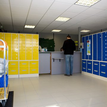 Le Carré Poste de Rovaltain propose des services postaux et bancaires aux entreprises du parc d'activités