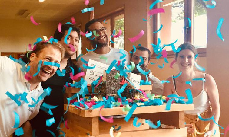 L'équiupe de Kookooning, heureuse du prix de l'innovation du tourisme