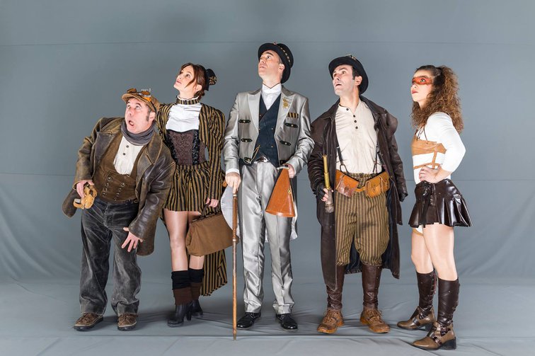 Cirque Autour est une companie de cirque contemporain