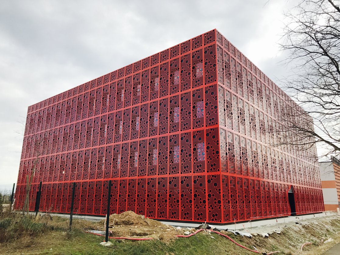 Le Cube Numérique est le bâtiment de Rovaltain dédié aux entreprises digitales