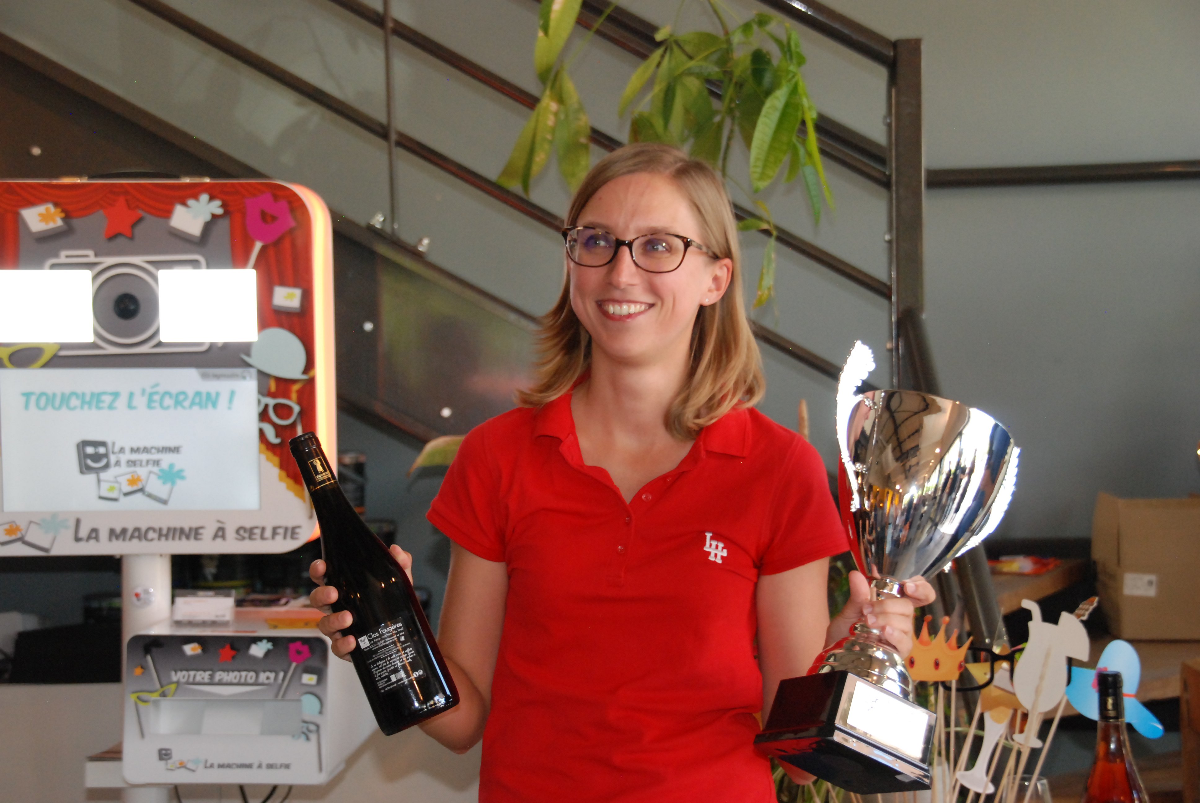 Victoire de SKF au tournoi de badminton ! Bravo Emeline & Jérôme DSC_6711.JPG